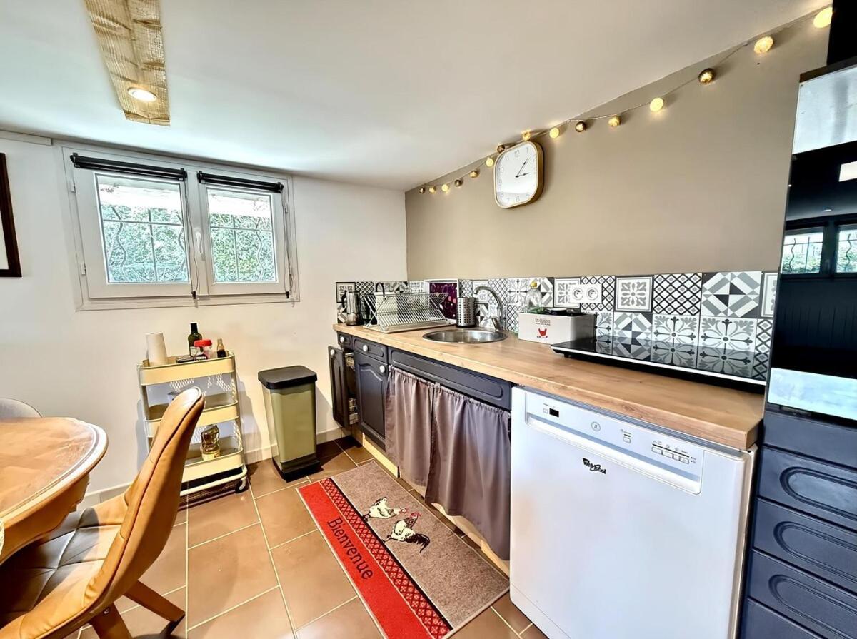 Jardin & Terrasse Ombragee - T2 Cozy Et Paisible Apartment